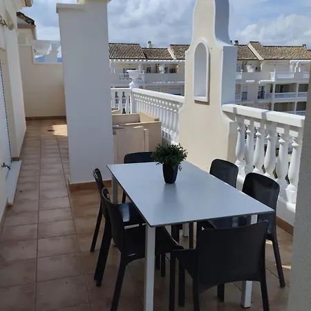 Apartamento 139 Aquamarinas G-13 *